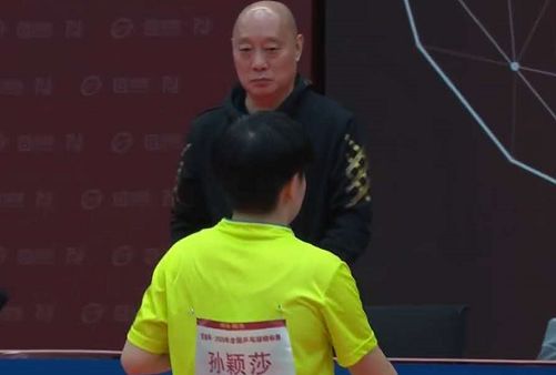 力完成扣篮 力完成扣篮