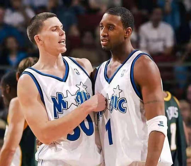 球迷们期待 球迷们期待