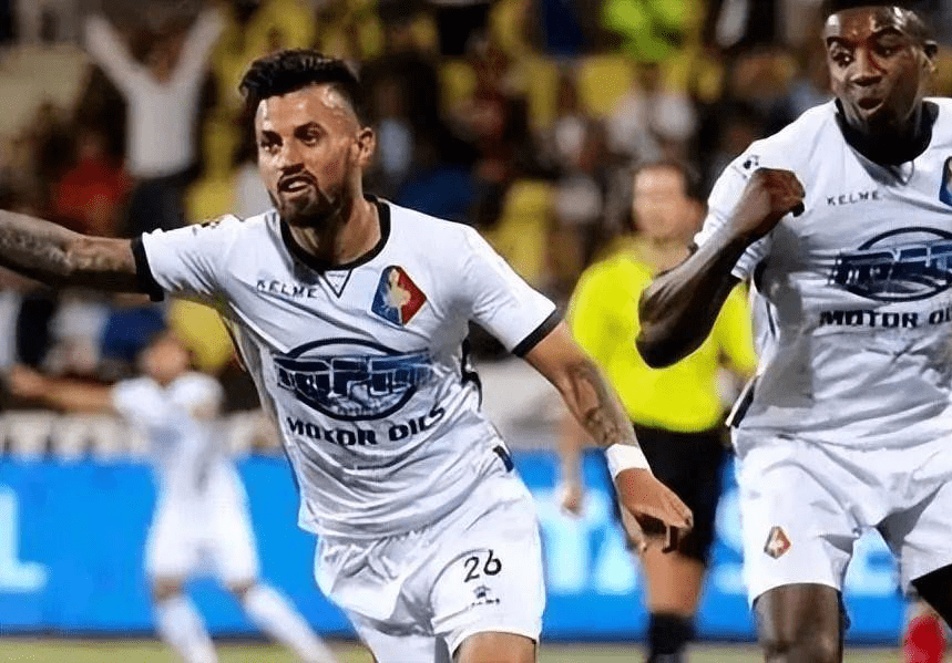 赛季参与进 赛季参与进