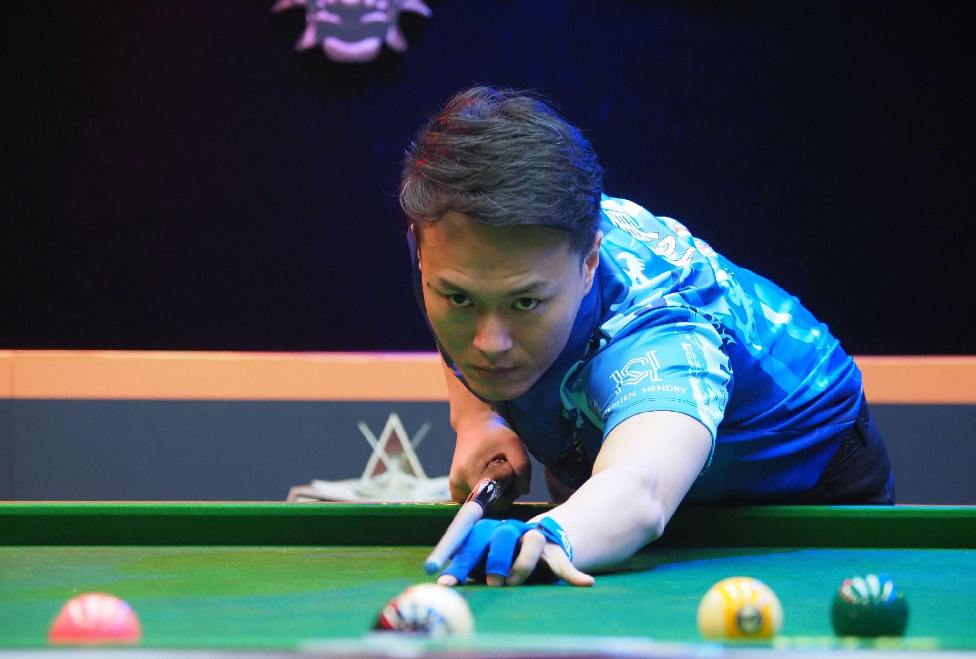 则对他们构 则对他们构